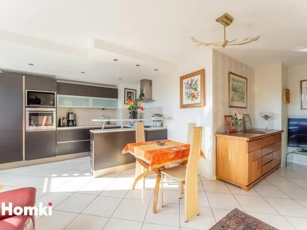 Appartement T3 de 65 m2 à Bordeaux 33100, Avenue Thiers