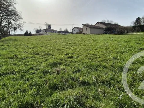 Terrain 1372 m²