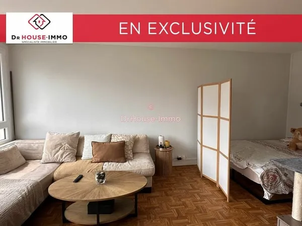 Charmant Studio Moderne avec Terrasse et Garage à Hérouville-Saint-Clair