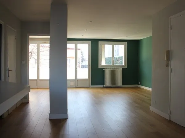 TOULOUSE (quartier Saint-Agne, rue Elvire), Métro Saint-Agne Appartement 58 m², deux balcons et un p