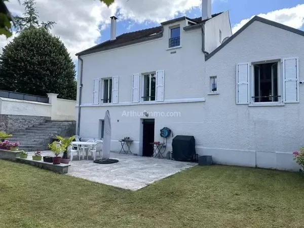 Maison de plain-pied 8 pièces 204 m²
