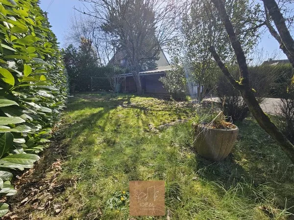 TERRAIN 377M2 A VENDRE EN PLEIN CENTRE DE BRUZ
