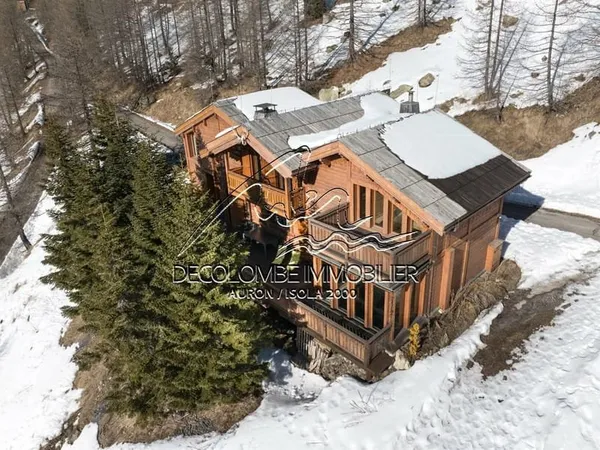 UNIQUE CHALET LUXUEUX PROCHE PISTES