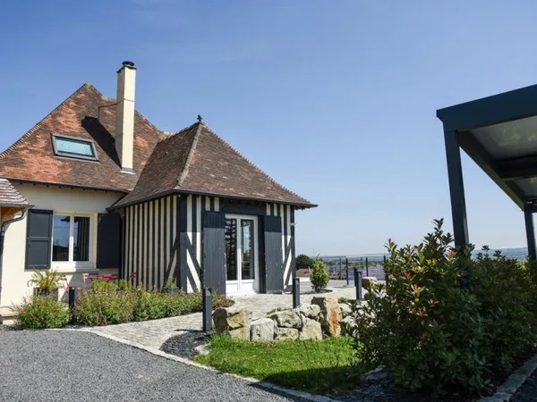 Maison de luxe 7 pièces 136 m²