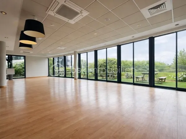 Fonds de commerce 6 pièces 250 m²