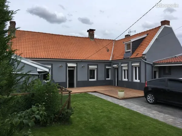 Maison de centre village