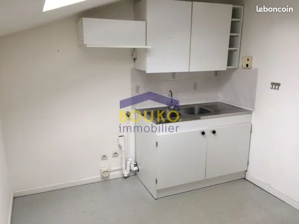 Studio 1 pièce 19 m²