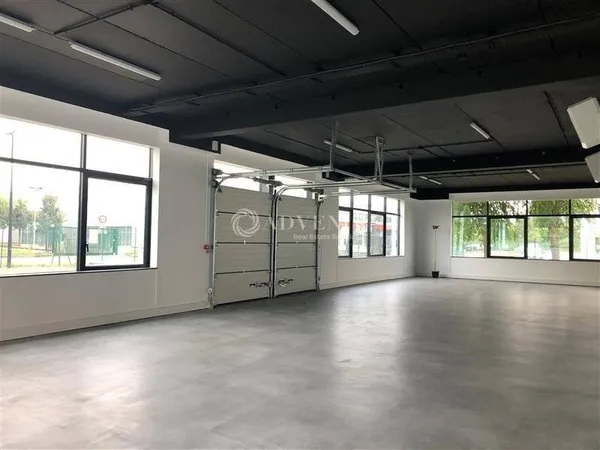 Bureaux 1340 m²