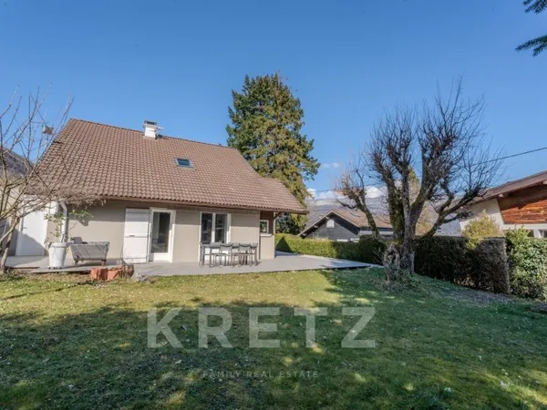 Sévrier - Maison 8 pièces, 5 chambres, avec jardin et vue lac
