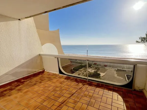 Vue mer et terrasse plein ouest Deux pièces dans une résidence de standing sur le remblai de La Baul