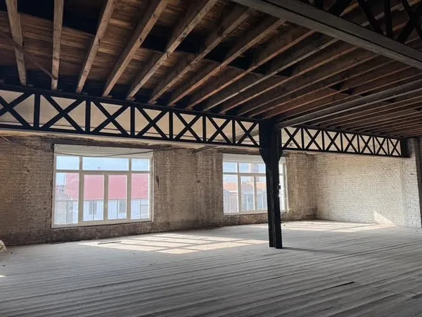 L ATELIER- Loft HALLUIN -102 M2 -86 M2 carrez T3/T4 - BALCON 12 M2 - PARKING - 227 208 € FAI