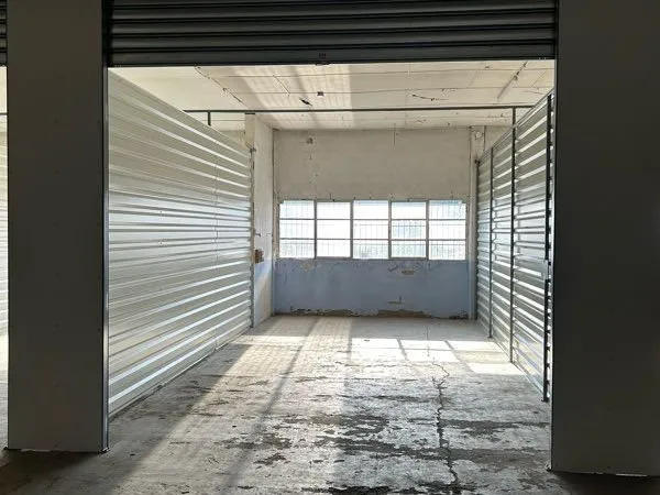 Box / Garage sécurisé avec électricité 35 m2