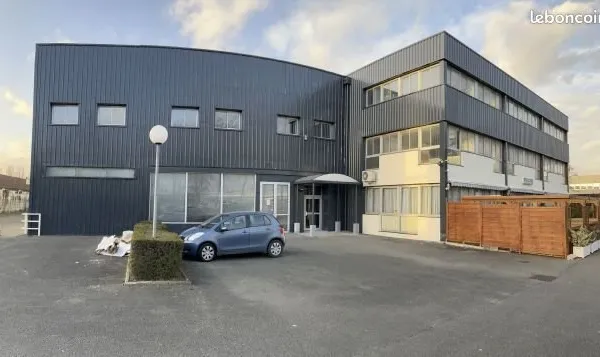 Vente en Credit vendeur possible - Bureaux de 21m² à 700m²