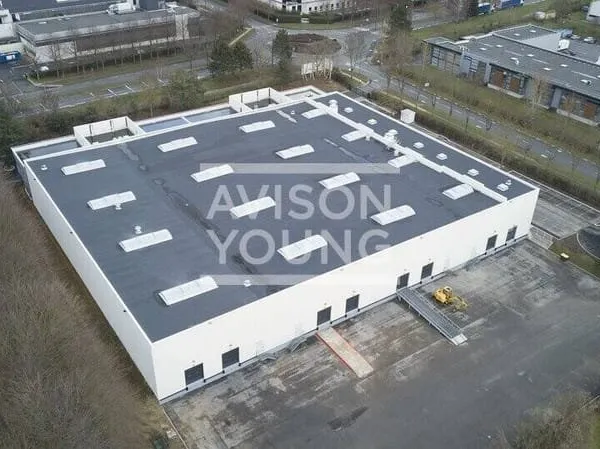 Local d'activité 6490 m²