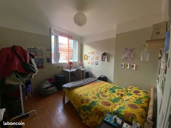 Chambre meublée en sous-location