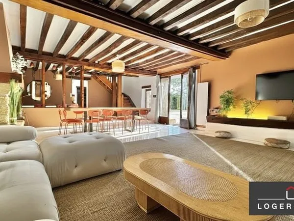 À VENDRE - PROPRIÉTÉ D'EXCEPTION AVEC PISCINE & JACUZZI ?