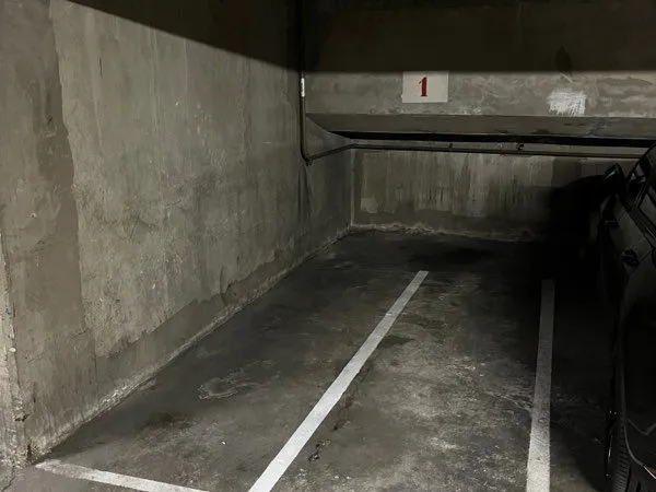 Place de parking Paris 20eme