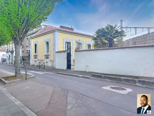 Maison Vitry 100m habitables implantée sur 160m de terrain
