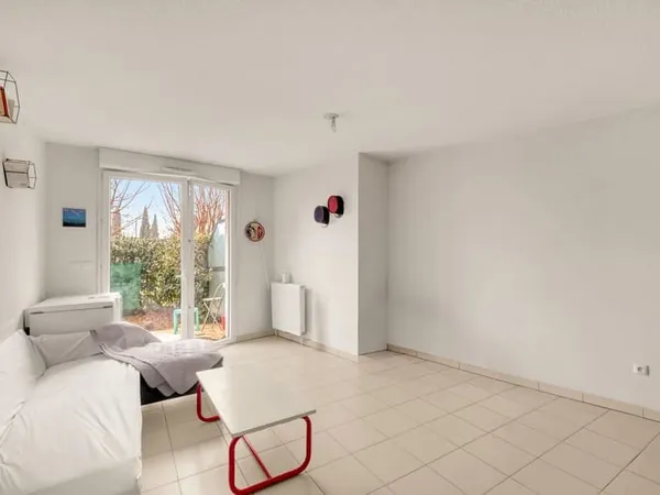 COUP DE COEUR - GRAND T2 + PARKING