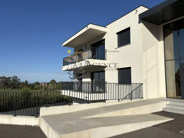 BIGUGLIA - T3 avec terrasse, cave et parking Résidence Neu