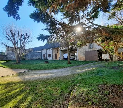 Propriété 7 pièces 208 m²