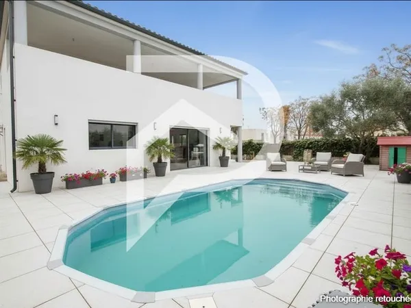 Aigues Mortes - Maison - 200m² - piscine jardin
