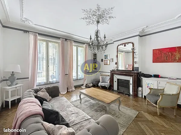 Maison 5 pièces 158 m²