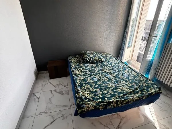 Chambre sous le soleil
