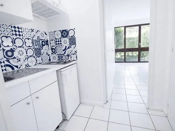 Studio 1 pièce 24 m²