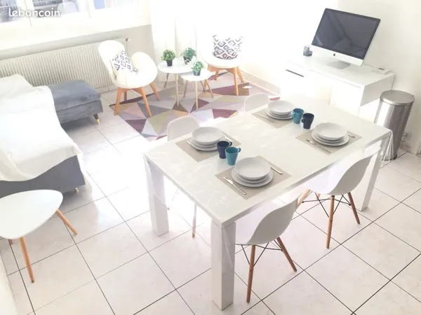 Chambre disponible dans jolie colocation cosy en hypercentre