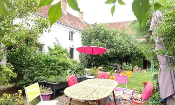 Epeigné-les-Bois Longère de 183m2 et ses dépendances 315 000€