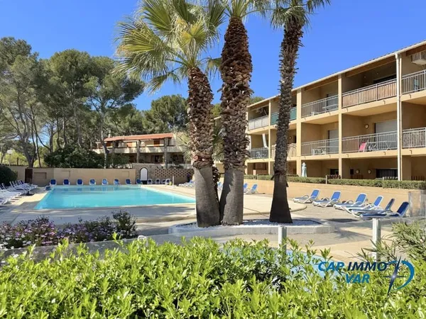 Appartement T2 avec terrasse et piscine