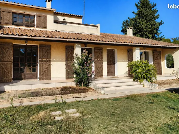 Villa 6 pièces 138 m²