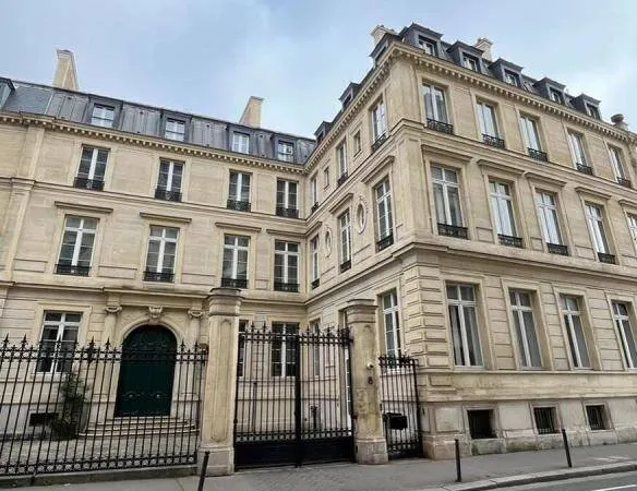 Bureaux 1640 m²