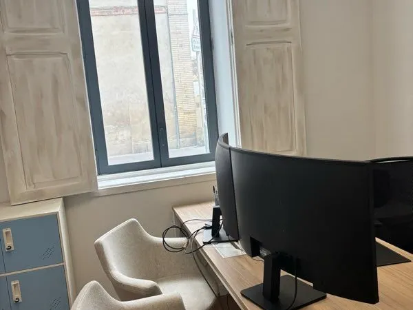 Bureau haut de gamme Saint-Cyprien - Terrasse & salle de réunion - Tout inclus