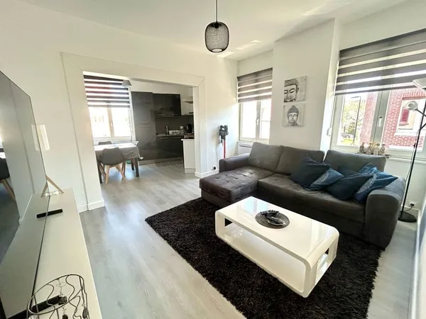 PROCHE TOUTES COMMODITES