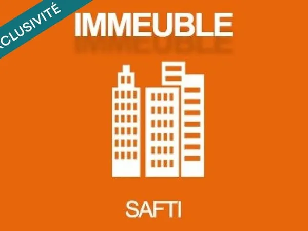 Murs Commerciaux + Appartement T3 - 228m²