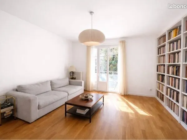 T3 traversant avec 2 balcons, parking privatif - Boutonnet / Faubourg Saint-Jaumes - Montpellier