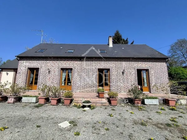 Maison 5 pièces 256 m²