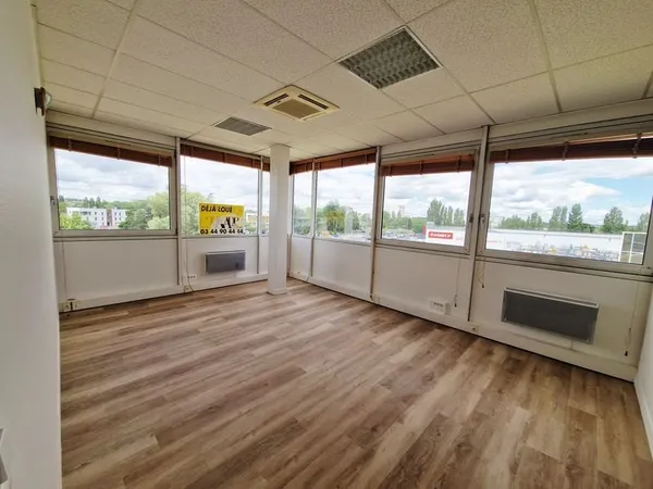 LOCAL PROFESSIONNEL COMPIEGNE