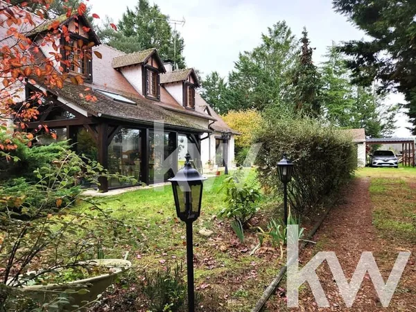 VENTE d'une maison de 7 pièces (185 m²) à TIGY