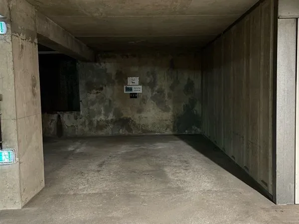Location grande place de parking Dijon - Idéal SUV / Utilitaire
