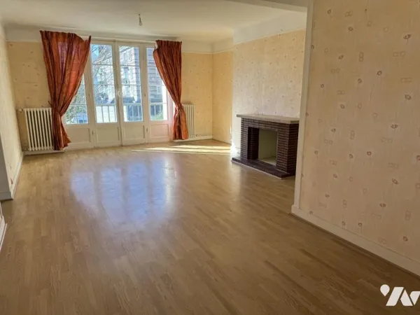 Parking 84 m²