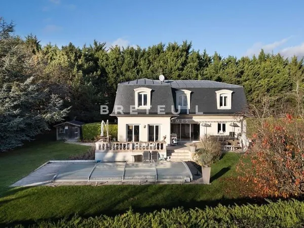 Maison 7 pièces 204 m²