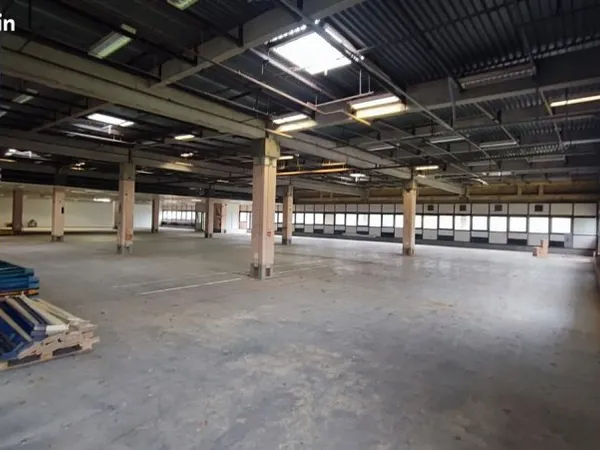 A louer site logistique 5266m² - accès direct A63 - Bordeaux sud