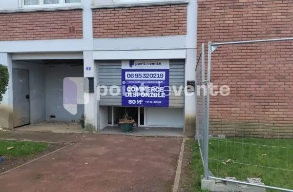 Local commercial 80 m²