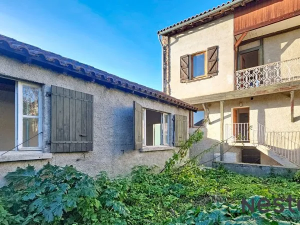 A Vendre Maison 3 Chambres avec Jardin à Cazeres à Proximité immédiate des écoles et commerces
