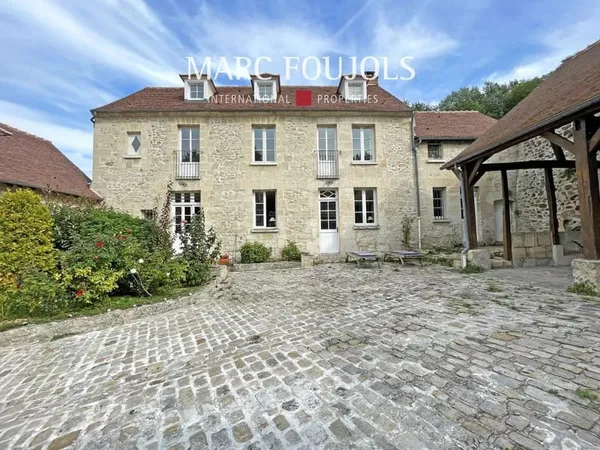 Demeure de charme avec piscine