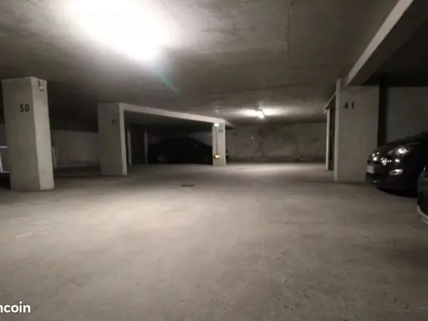 Place de parking en sous-sol sécurisé proche Part-dieu