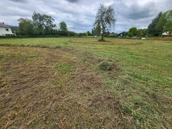 EXCLUSIVITÉ ASSON, A VENDRE Terrain plat 1500 m²